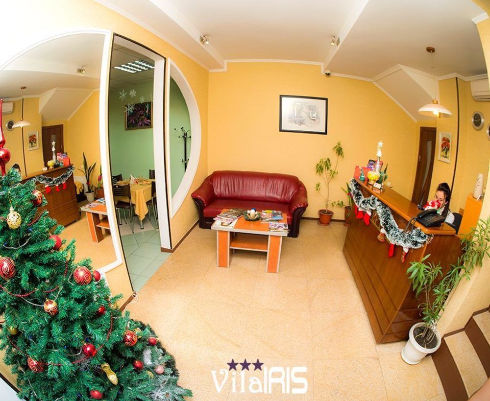 Vila Iris Hotel Chisinau Ngoại thất bức ảnh