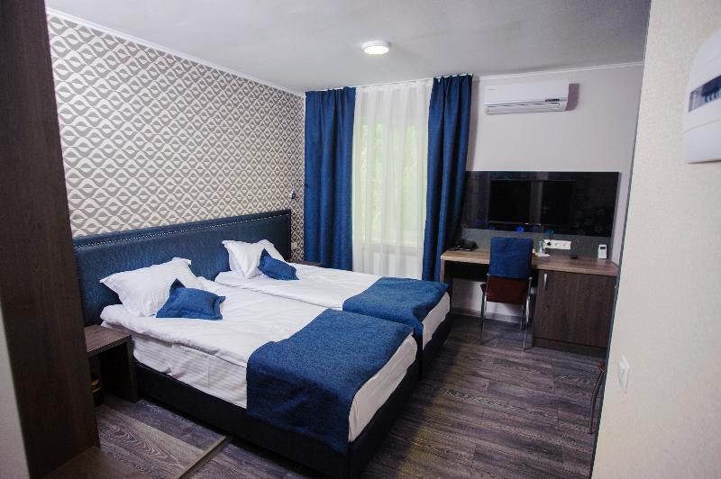 Vila Iris Hotel Chisinau Ngoại thất bức ảnh